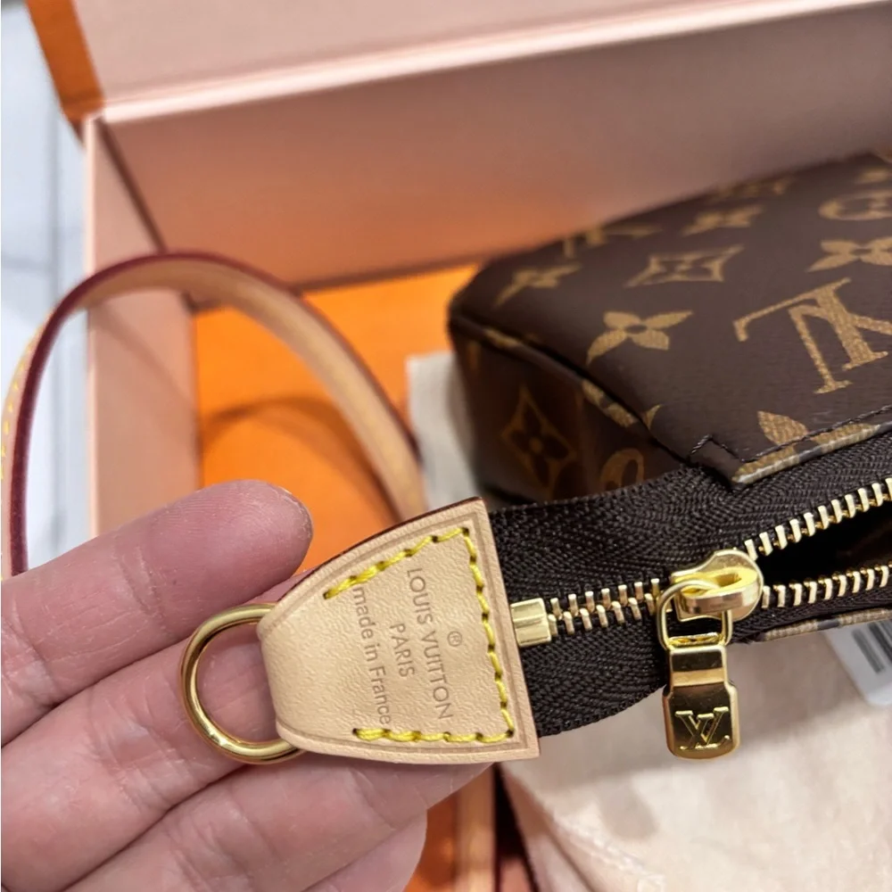 Louis Vuitton pochette accessories - Picture 4 of 4